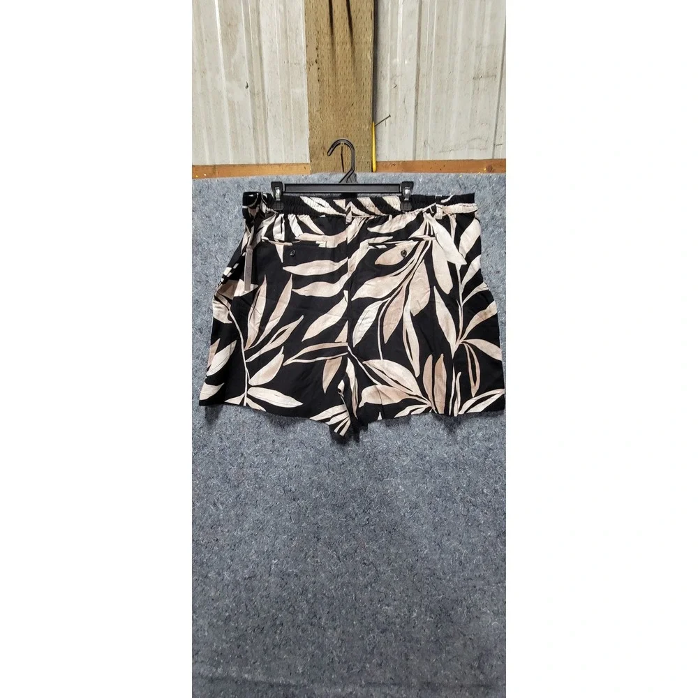 Time & Tru Linen Shorts Seps Tropical Black Size 3X (22)‎